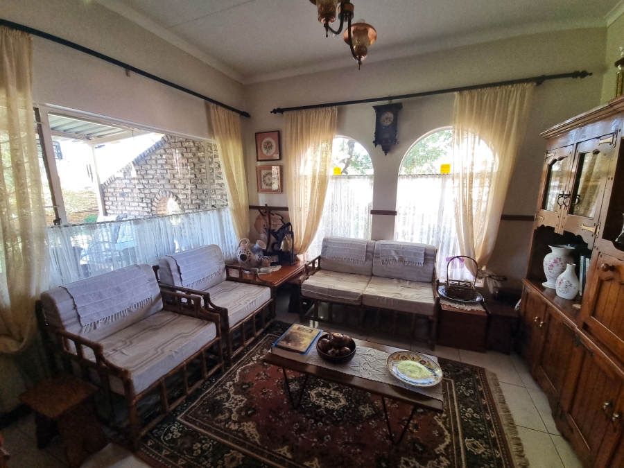 3 Bedroom Property for Sale in Safari Gardens North West